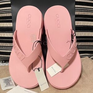 Gucci Pink Women's Sandals
